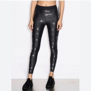 HEROINE SPORTS WOMENS BLACK CAMO STRADUST FULL LENGTH LEGGINGS SHINY SIZE XS